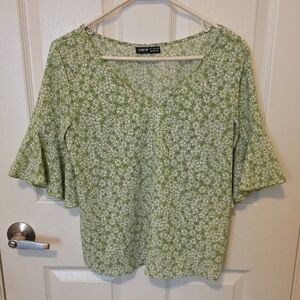 SHEIN Green Ruffled Flutter Sleeve Blouse